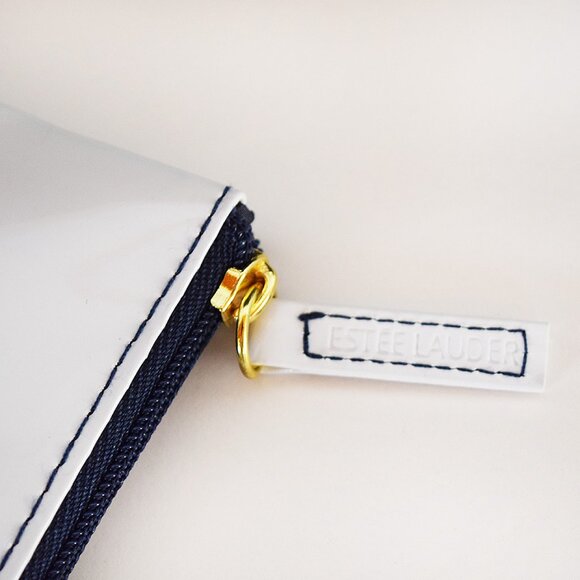 Set of 4: Estée Lauder Makeup Bundle - Picture 12 of 12